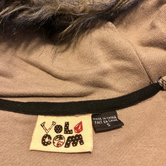 New Volcom Tiger Printed Fur Hooded Zip Up Jacket - Picture 5 of 5